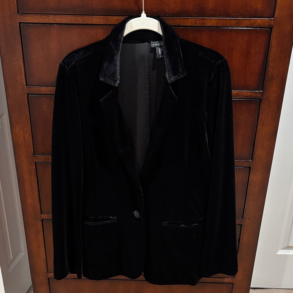 Tahari Black Velvet Women's Blazer